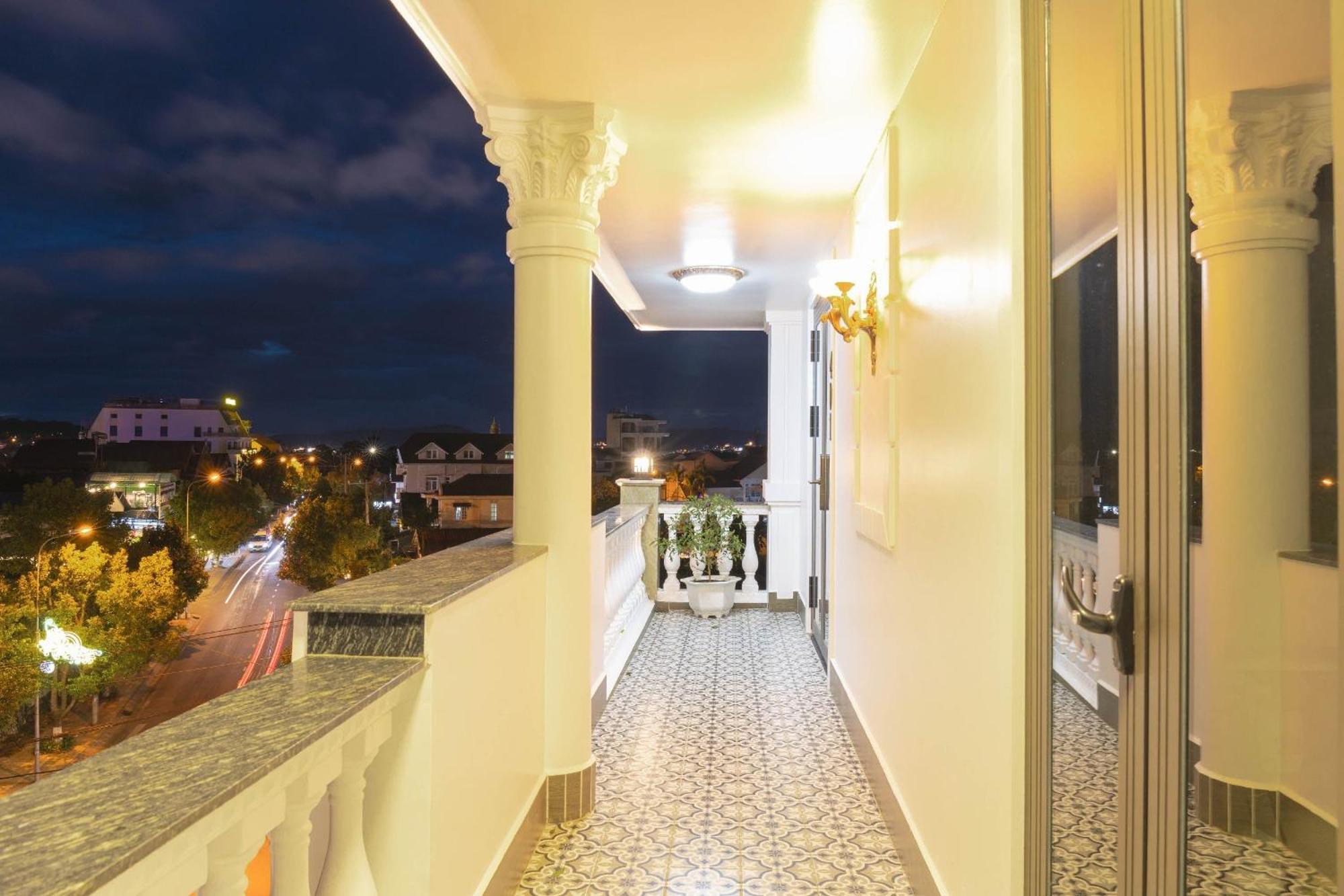 Olagi Hotel Đà Lạt Exterior foto